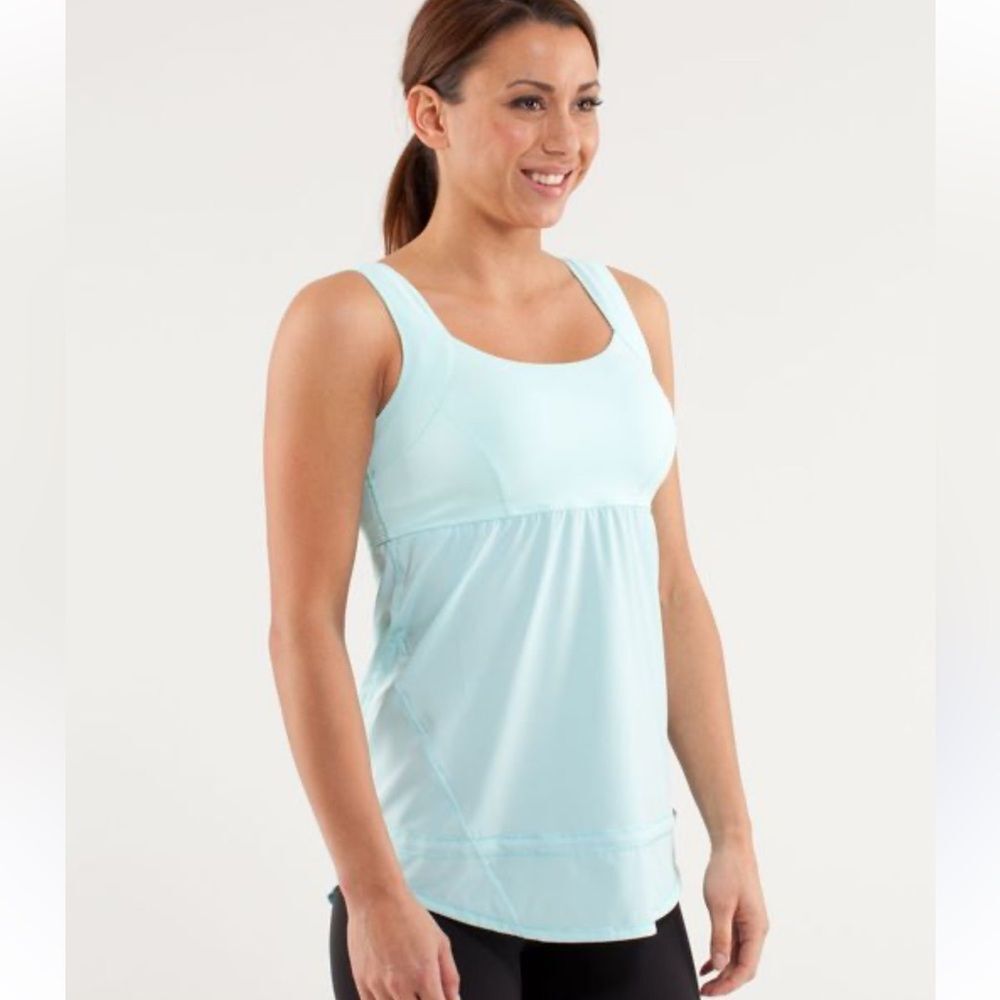 Lululemon Run Chase Me tank - size 2